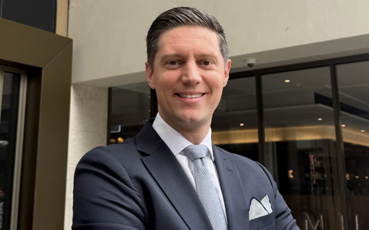 Oliver Schwartz Leads as GM at Parmelia Hilton Perth