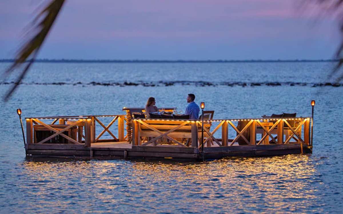 Sun Siyam Pasikudah Launches Floating Dining Platform in Pasikudah Bay