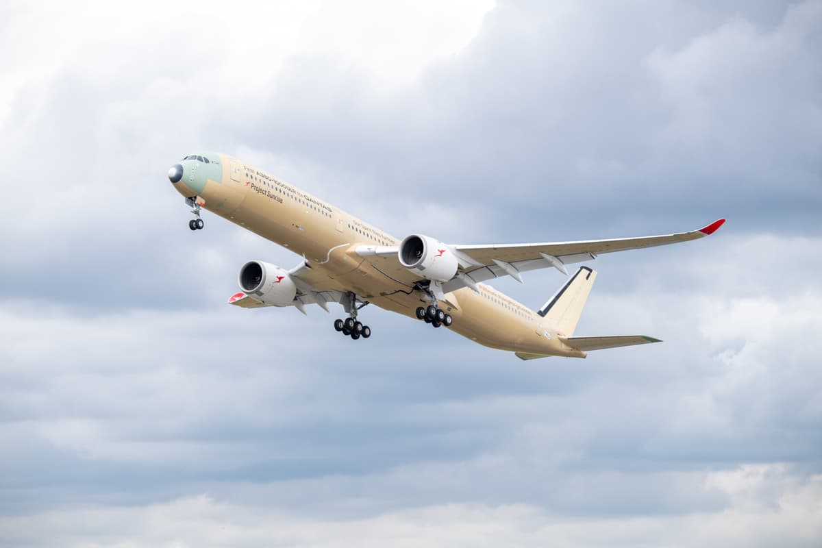 Qantas’ Ultra-Long-Range A350 Takes Flight From Toulouse as Testing Begins