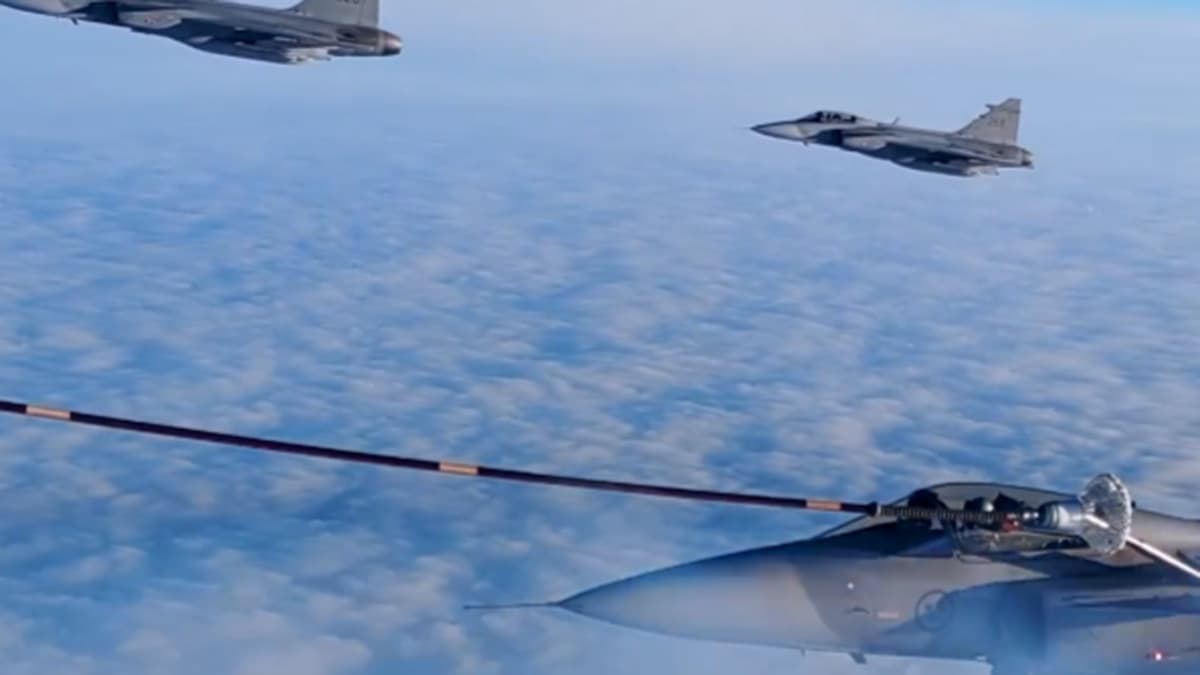Swedish Gripens Take Lead in NATO Iceland Air Policing