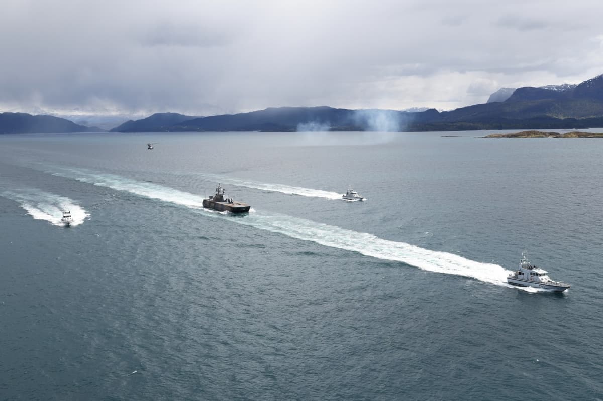 Royal Navy Tests Killer Drone-Helicopter Team in Norway
