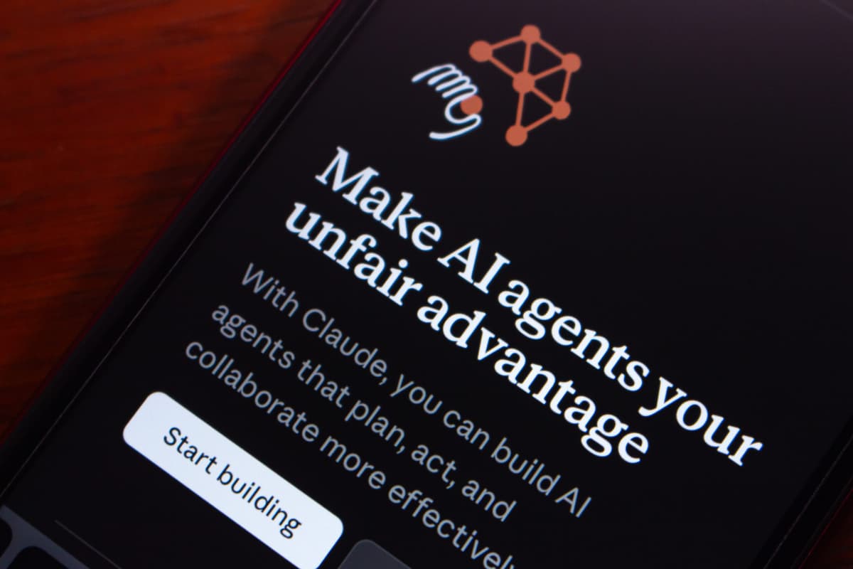 New Research Tracks AI’s Early Footprint on Graduate Employment