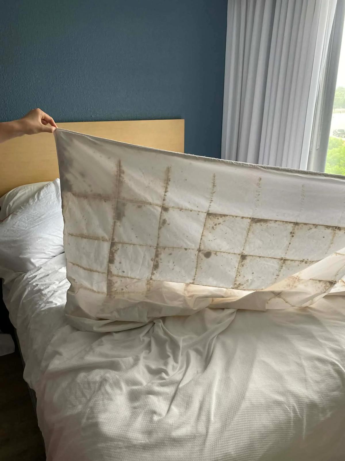 Hyatt Guest Got A Broken Room, Then An Occupied Room — And Finally Slept On These Sheets