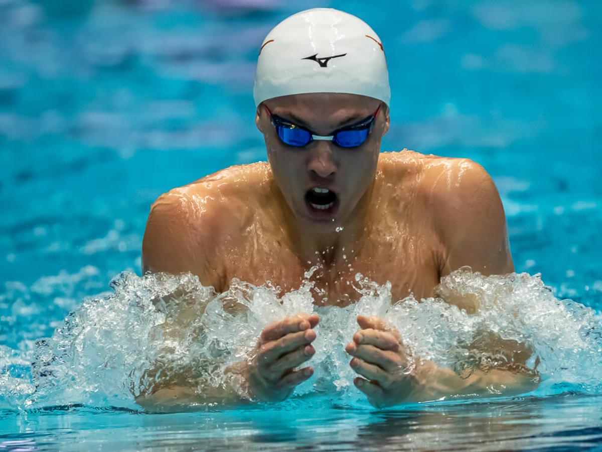 Carson Foster Flashes Strong Breaststroke Performance at Pro Series