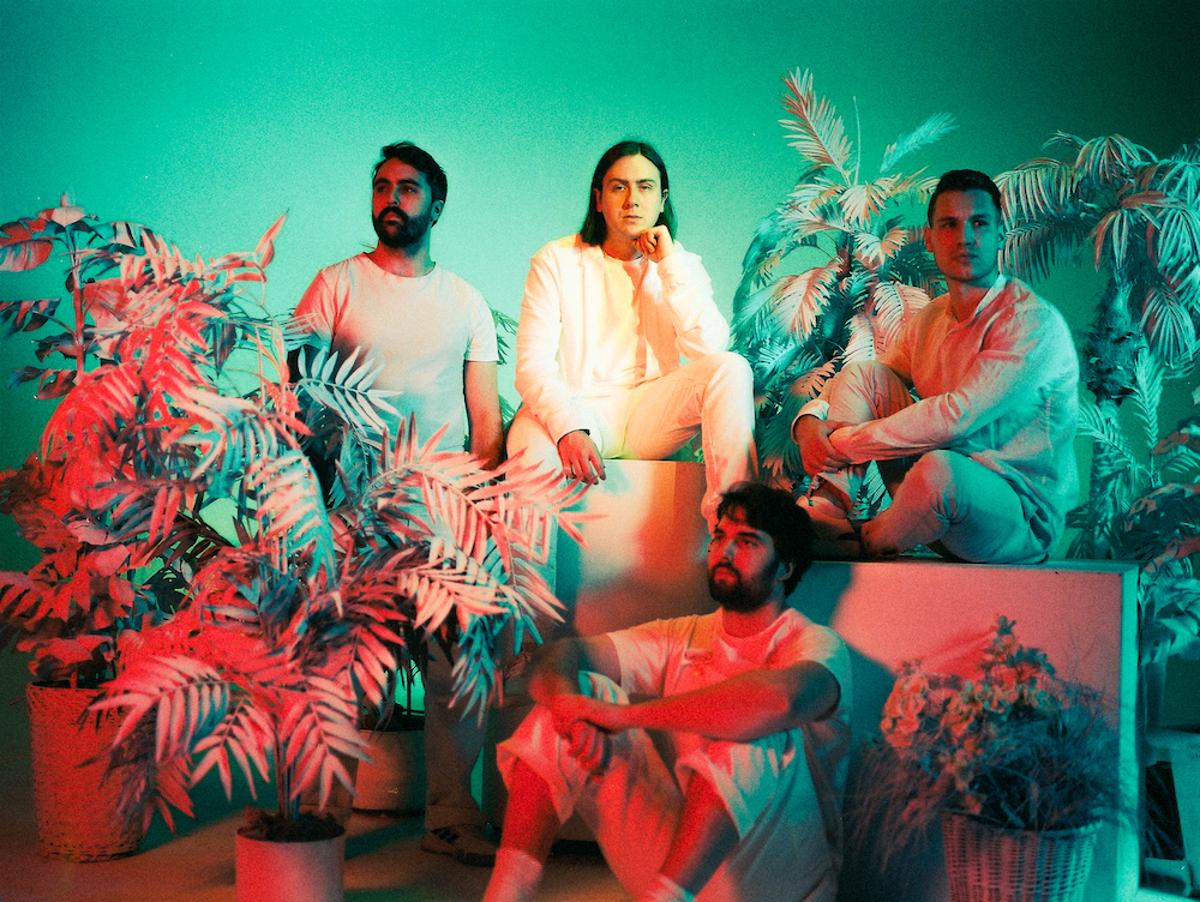 Meltt – “Never Let Go”