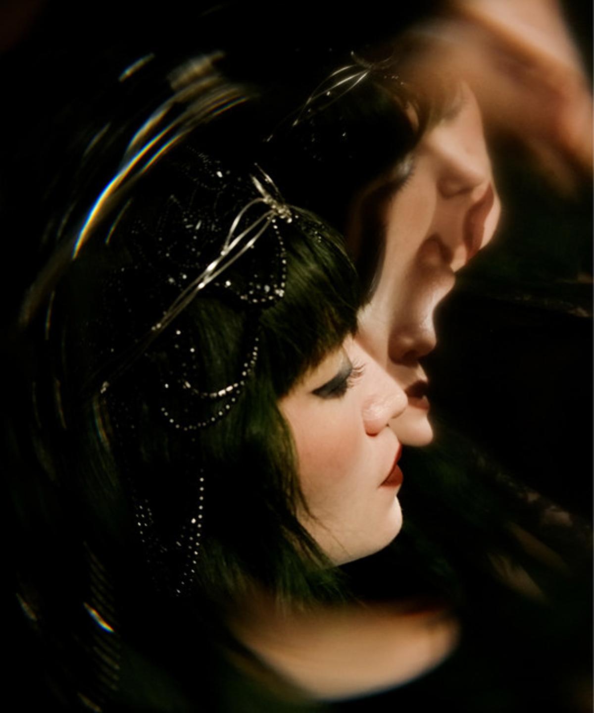 Hana La Rene – “For Now”