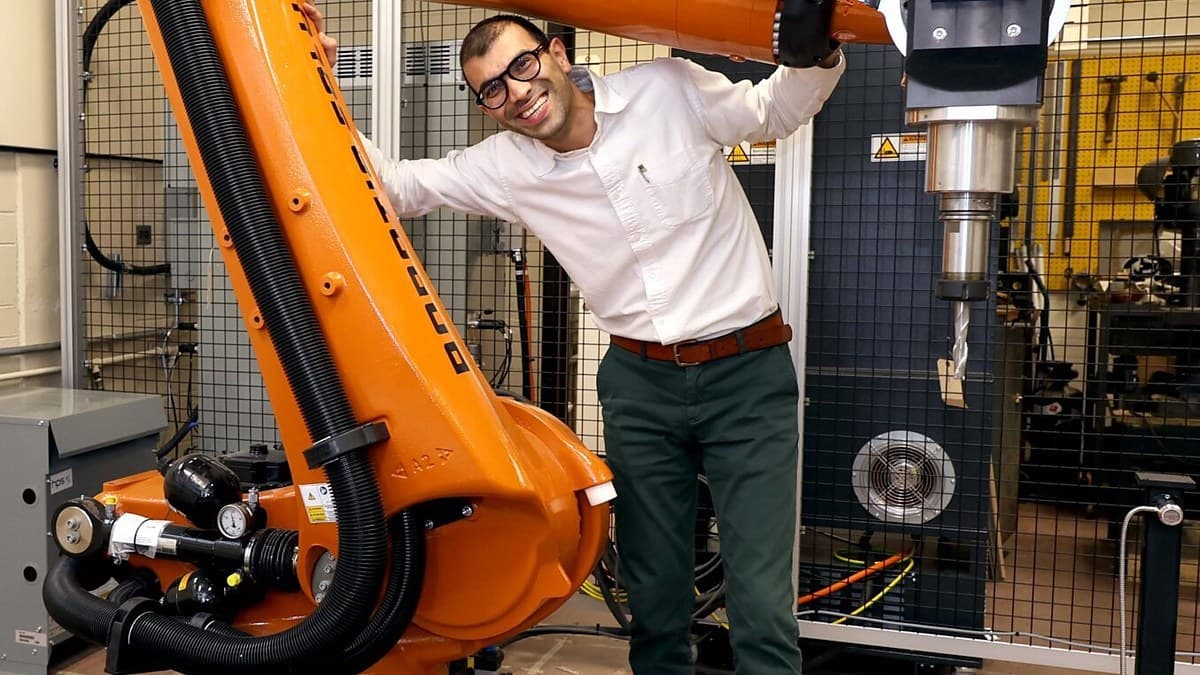 Toronto Robot Mills Mass Timber to Within 0.06-Millimetre Precision