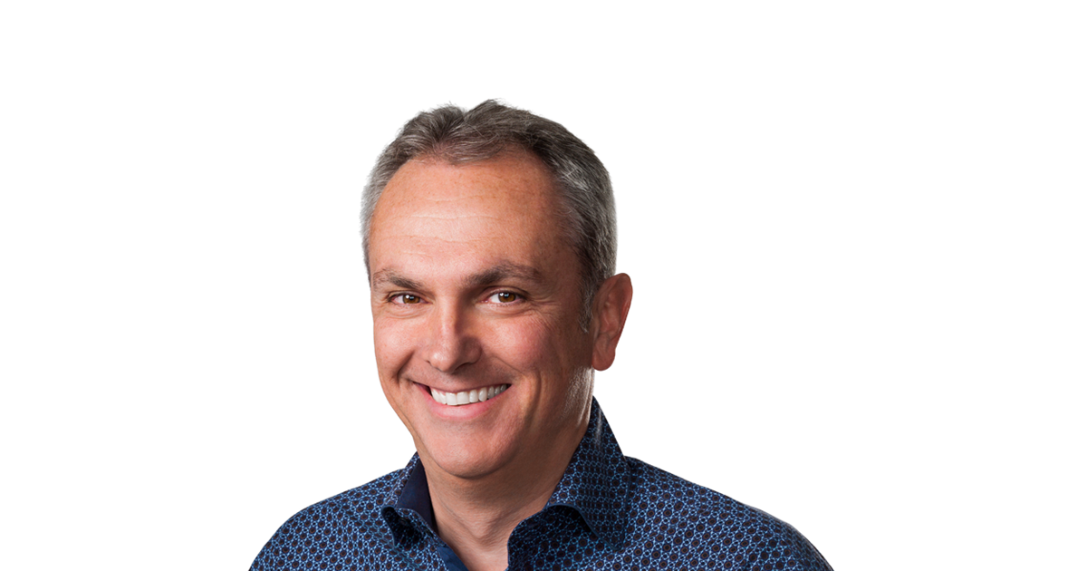 Luca Maestri Runs the Cafeteria