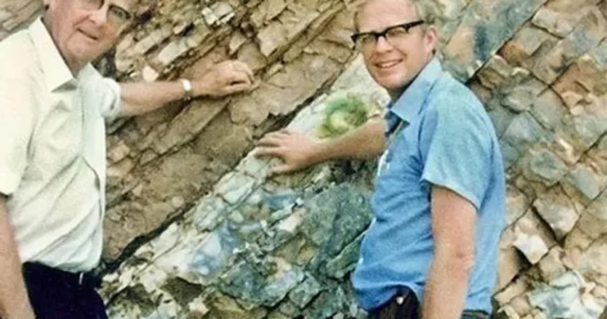 June 6, 1980: The Asteroid Impact Theory