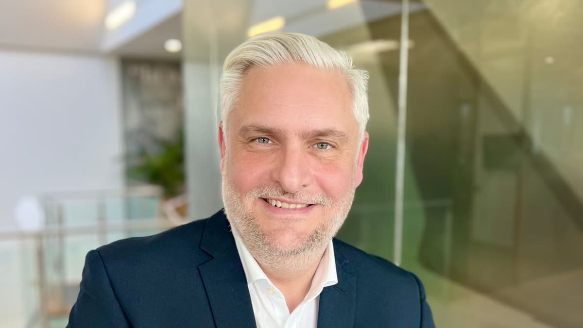 ASL Airlines Sign Support Agreement with AJW Group