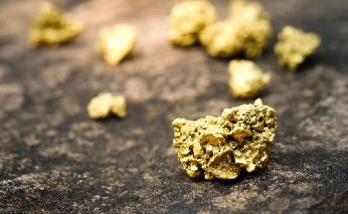 Rising Gold Prices Reshape Engagement Ring Market as Material Value Dynamics Shift