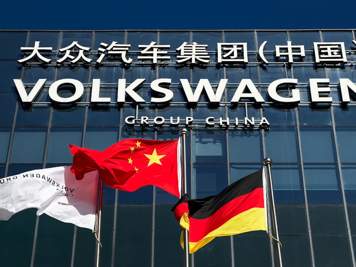 Volkswagen Slashes China Targets as Competition Erodes Growth Outlook