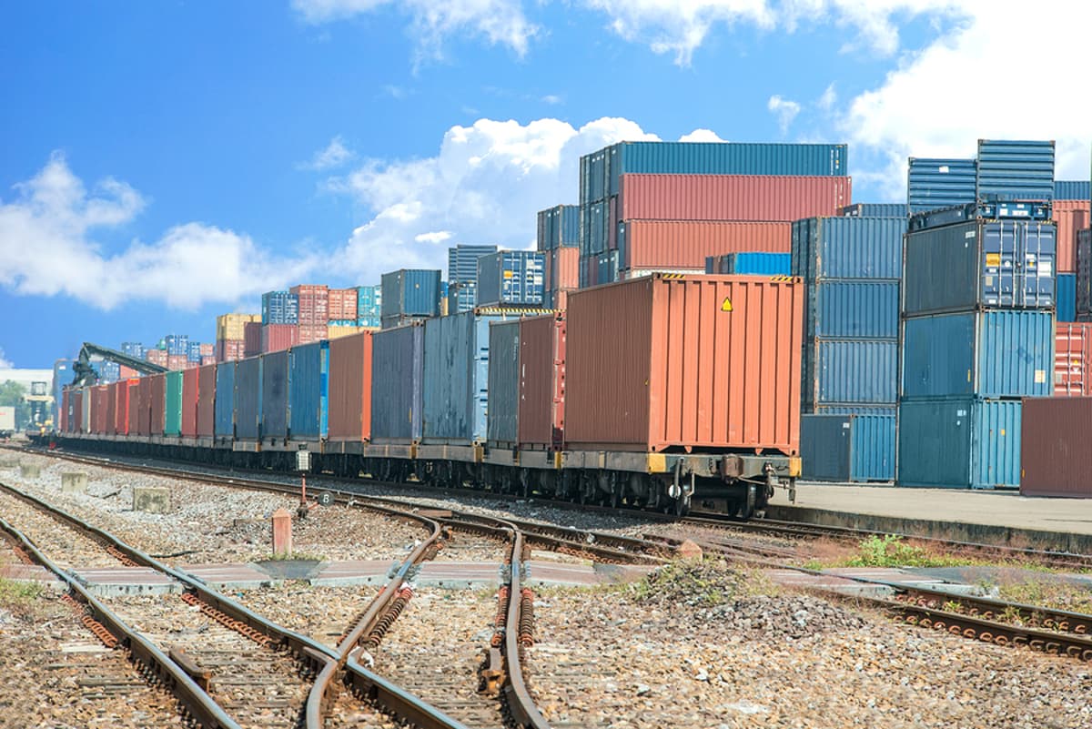 Two Arrested in $500K Arizona Rail Cargo Theft