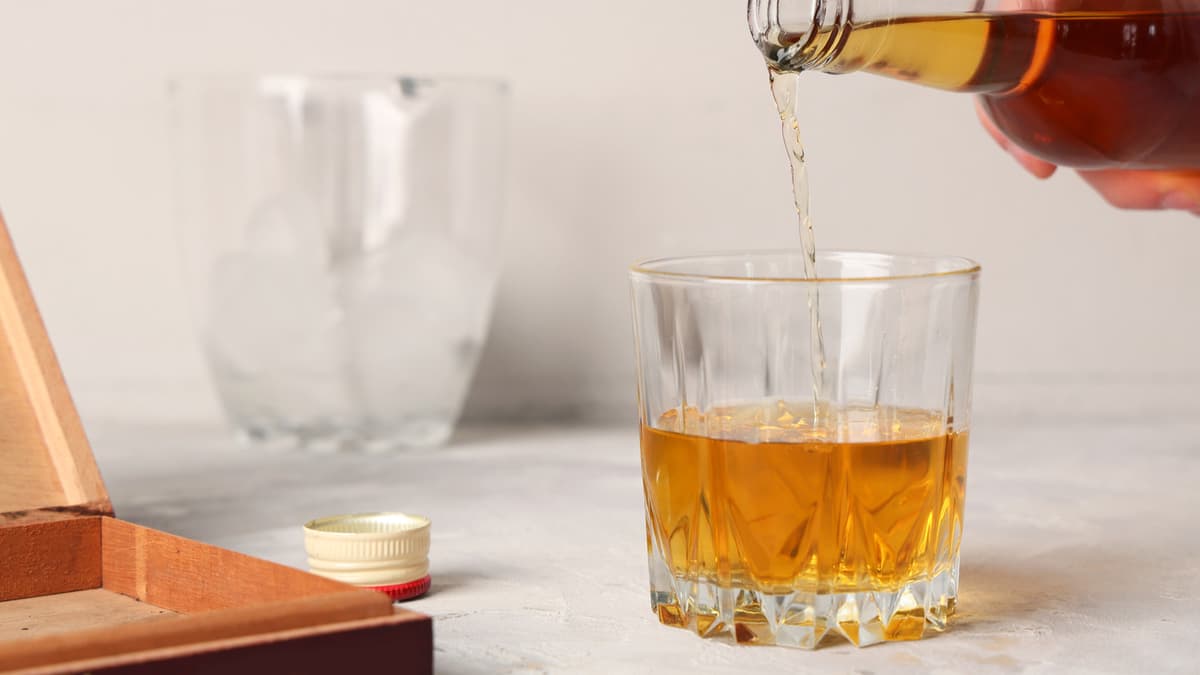 Your Next Rum May Be Additive-Free (And Why It Matters)