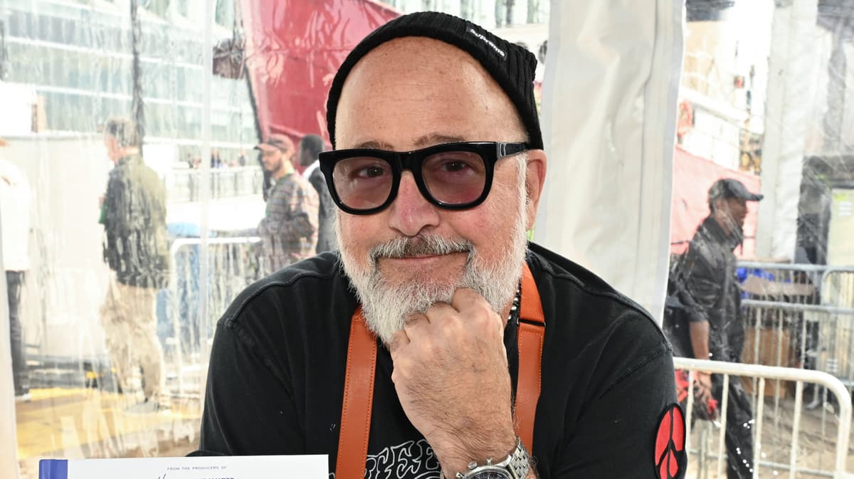 The Most Important Questions To Ask Your Fishmonger, According To Andrew Zimmern