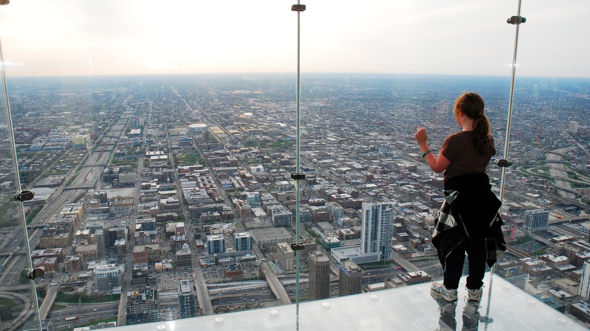 The Chicago Pizza Experience Giving Diners Sweeping Skyline Views