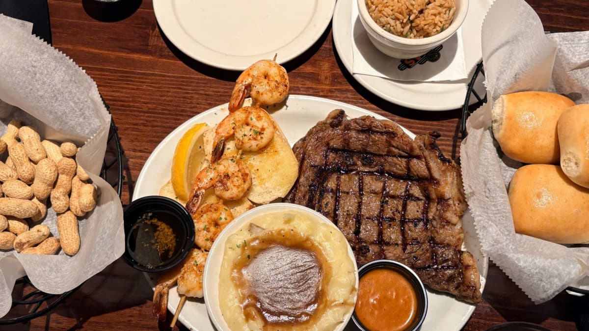 What You're Missing Without Texas Roadhouse's VIP Club Membership