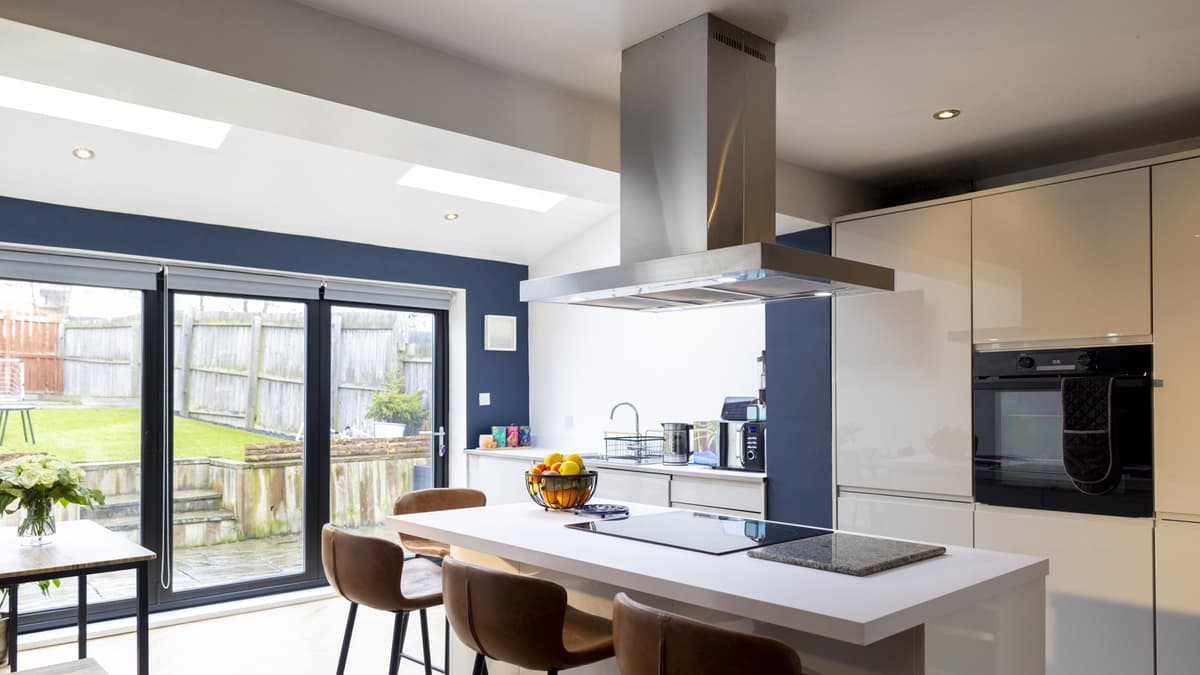 What Happens When Your Range Hood Doesn't Vent Outside (And Why It Matters)