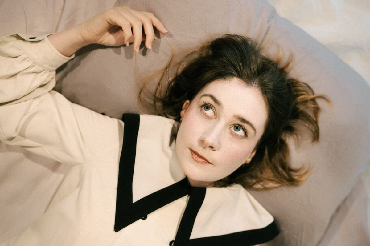 Asha Jefferies Shines On New Single ‘Backwards Baby’