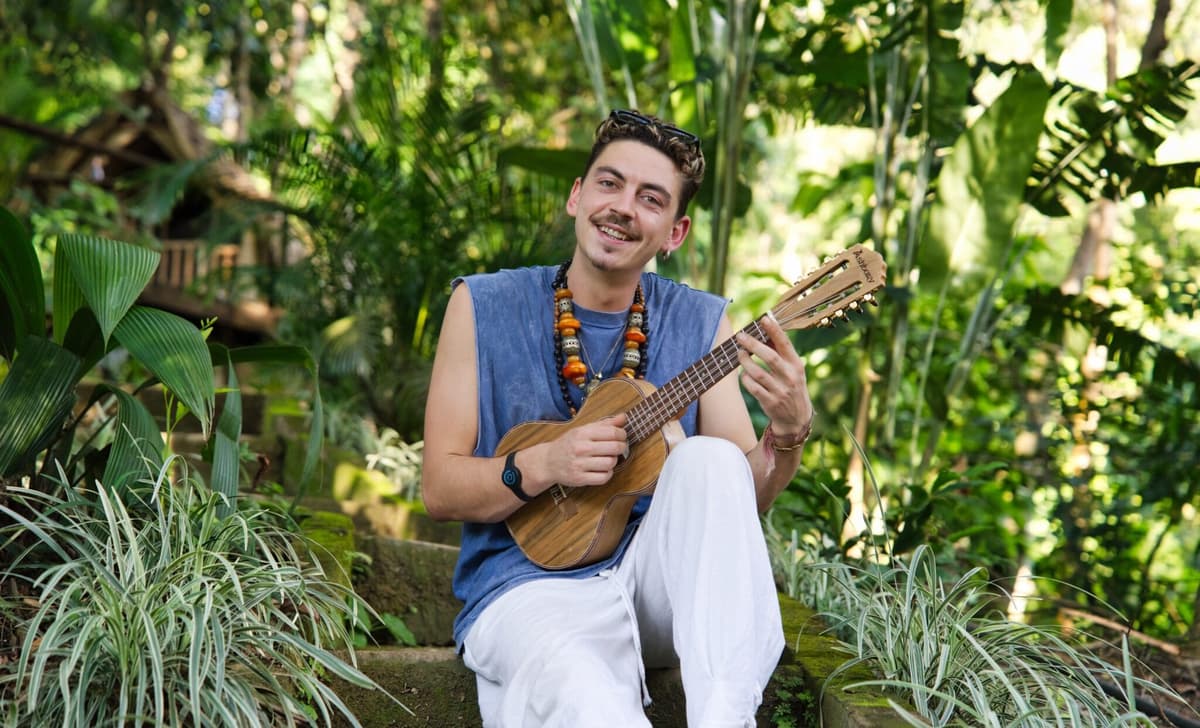 Munki Steps Up With Latest Single ‘Far Away’