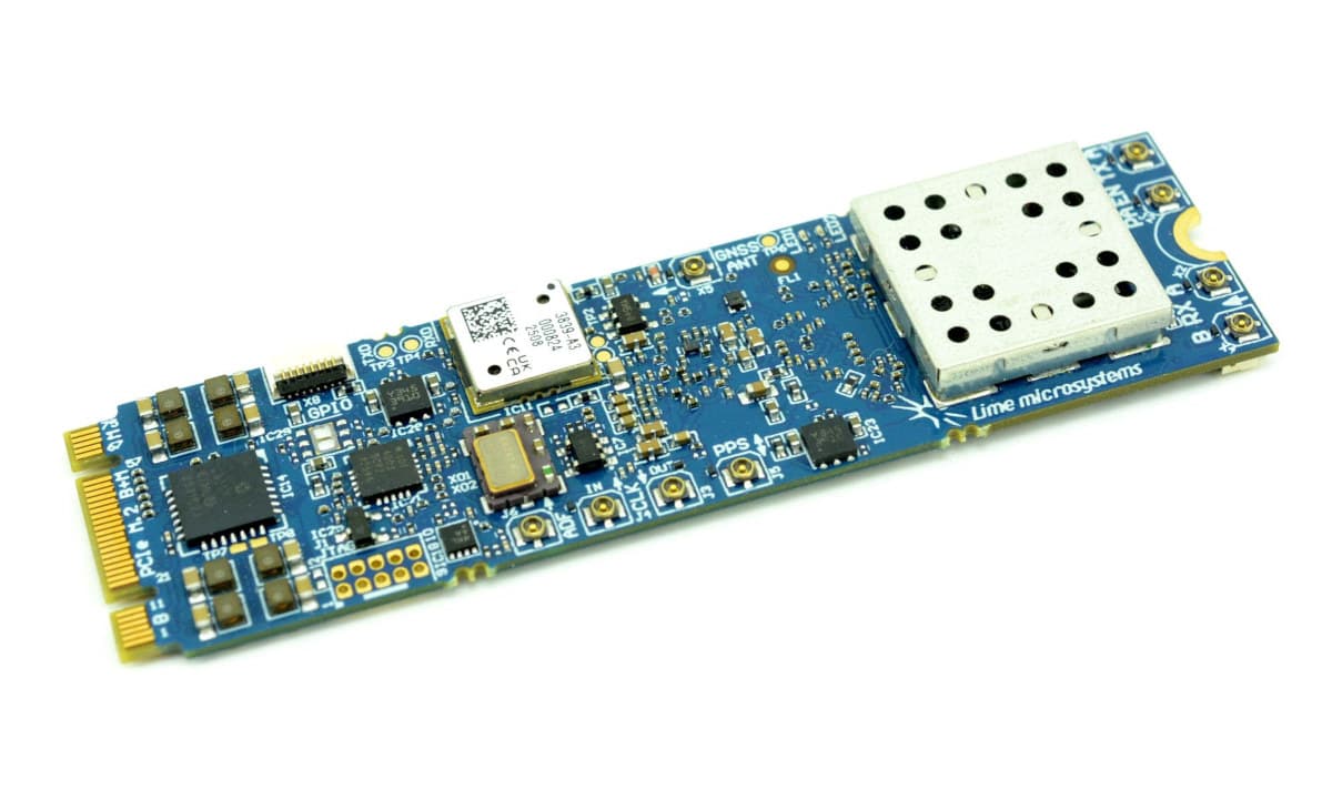 LimeSDR Micro M.2 2280 SDR Card Pairs NXP LA9310 Baseband Processor with LMS7002M RF Transceiver (Crowdfunding)