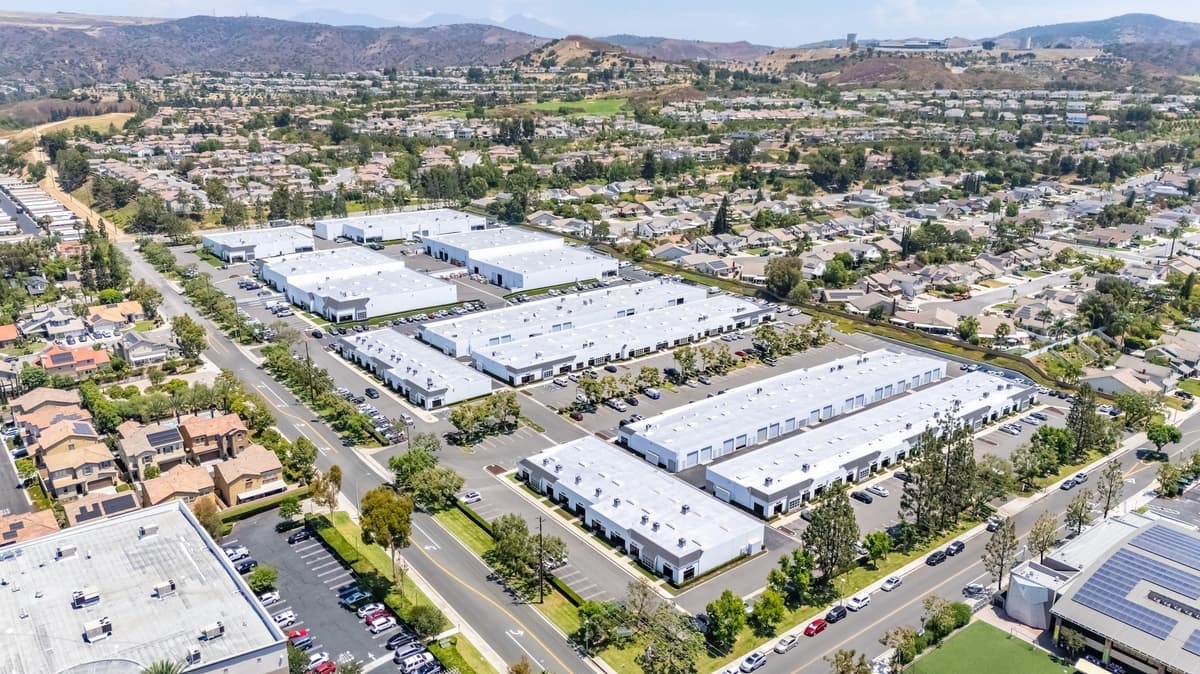 Harbor Associates and Farallon Capital Acquire Yorba Linda Commerce Center for $81M