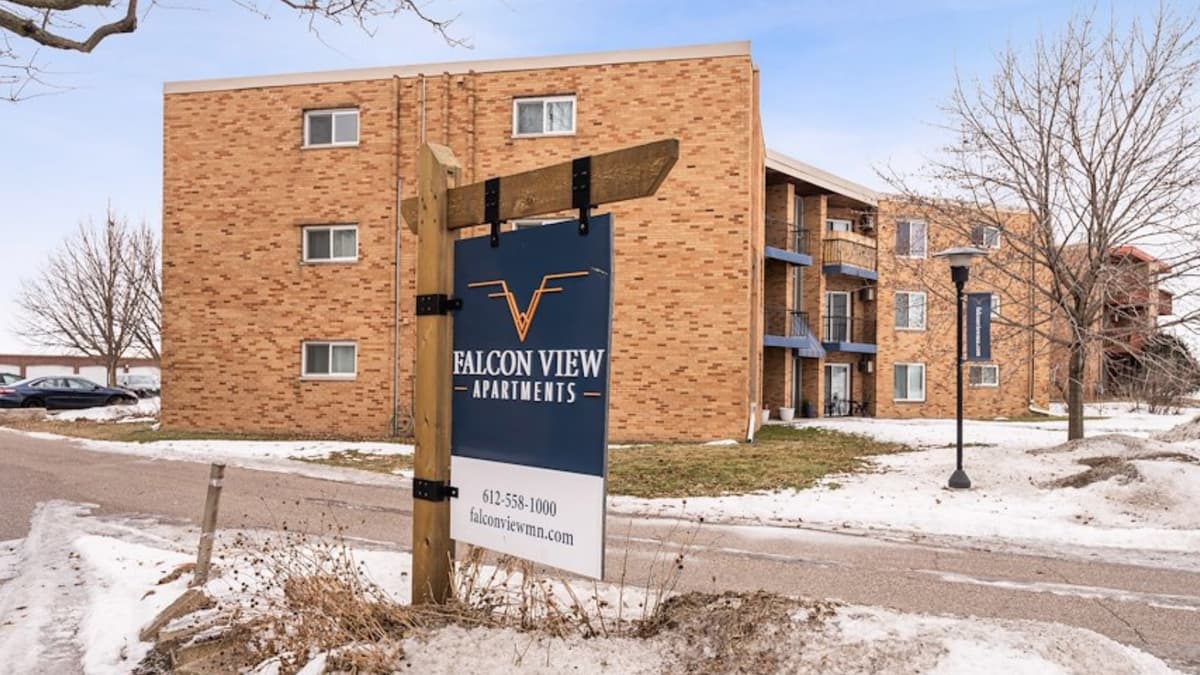 Marcus & Millichap Sells Minnesota Apartments in 1031 Exchange