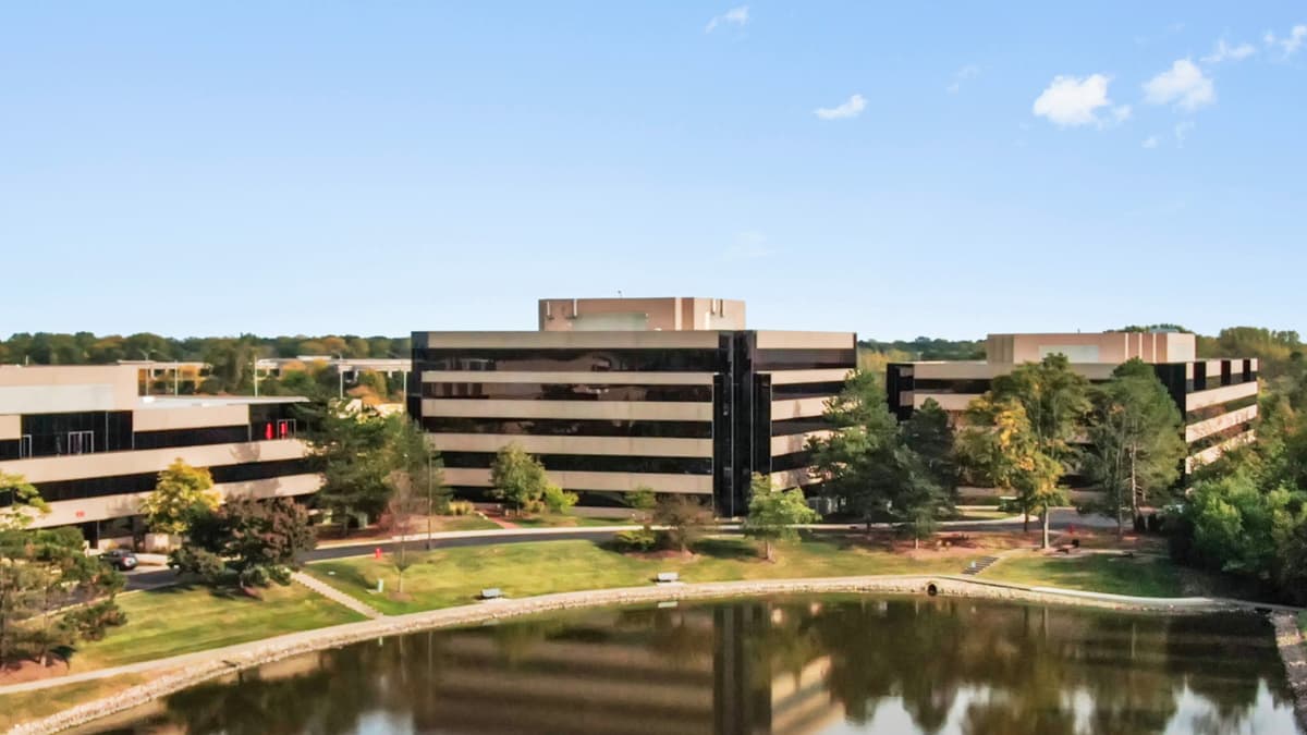 Bradford Allen Closes 60K-SF Office Lease in Lincolnshire