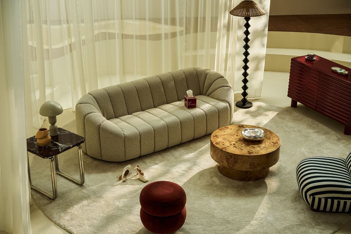 Inside The Analogue Room Trend Where Phones Aren’t Welcome