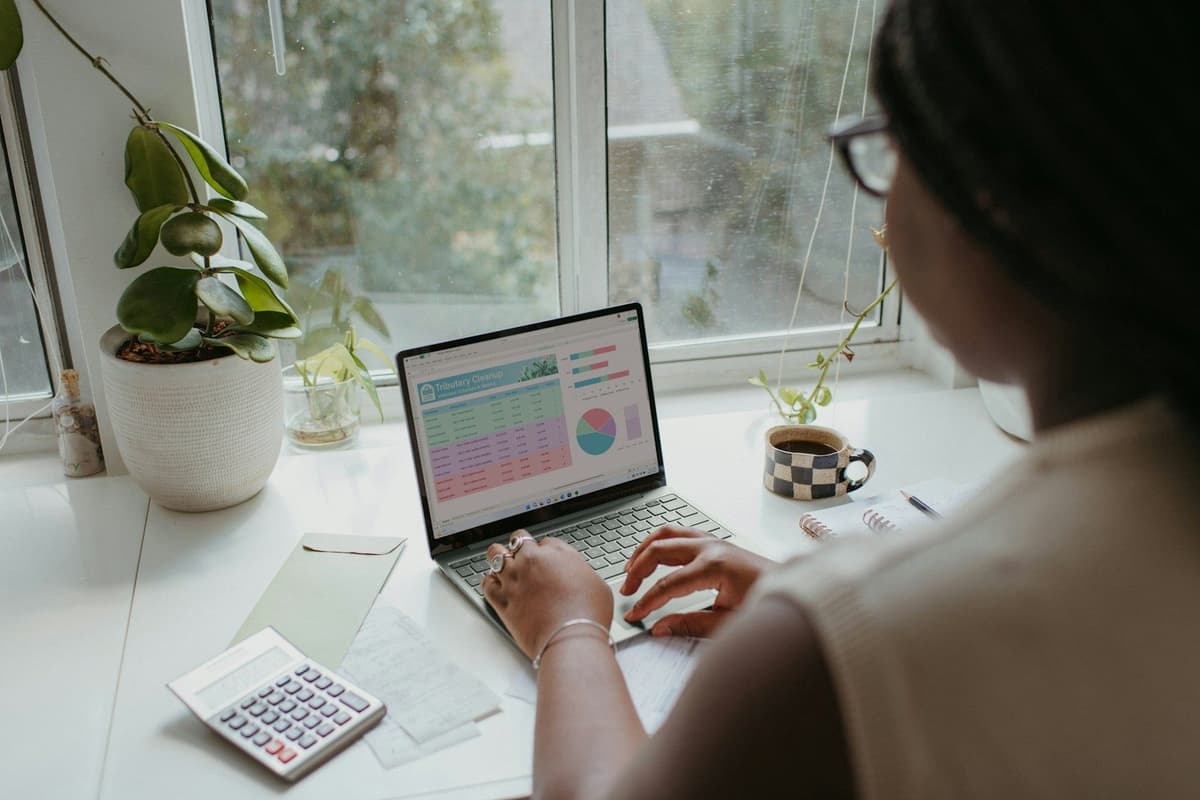 How to Budget on a Single Income (Step-by-Step)