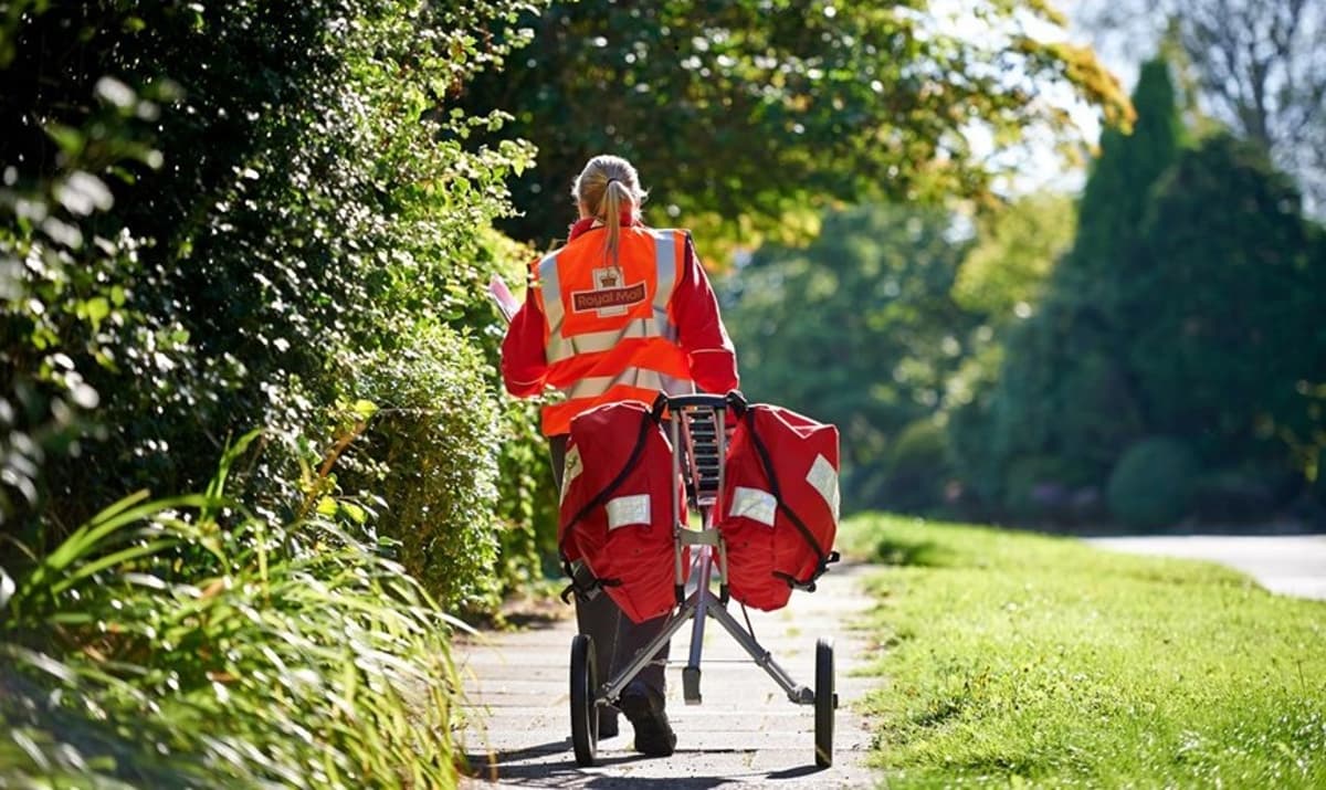 Royal Mail Vows to Invest £500m to Improve Services