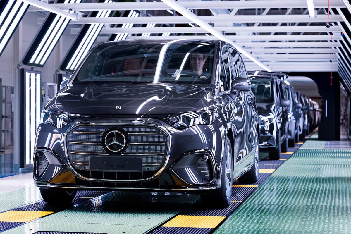 Mercedes-Benz Launches Series Production of the VLE
