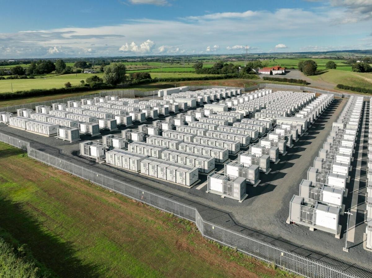 UK: Grid-Forming Batteries Miss Out in System Stability Tender as Synchronous Condensers, Gas Get Contracts
