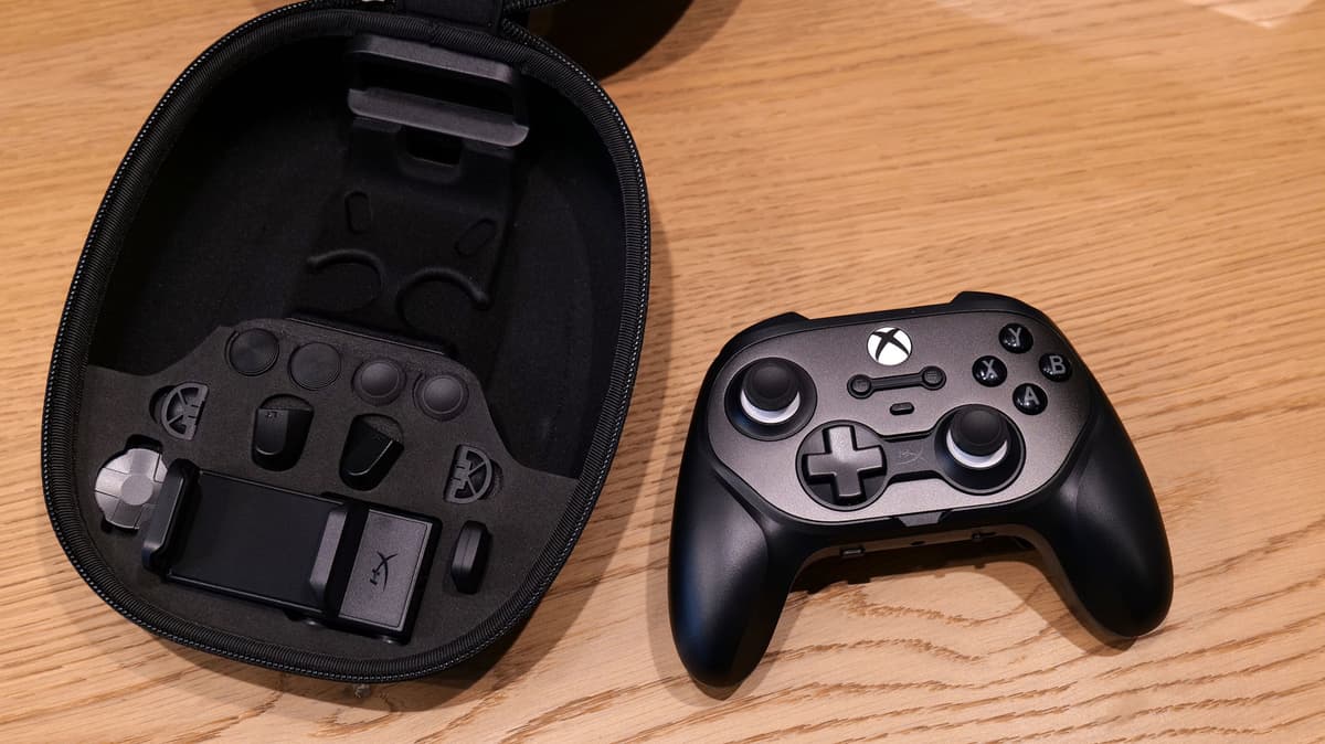 The HyperX Clutch Talon Is a Super Configurable Multi-Platform Gaming Controller