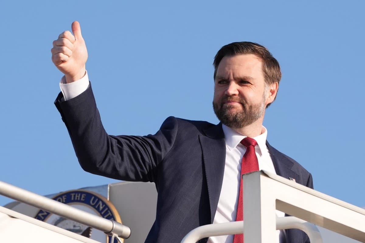 “Double Blow” To JD Vance: Failed Iran Deal in Pakistan and Orban’s Defeat in Hungary Test Trump Team’s Influence
