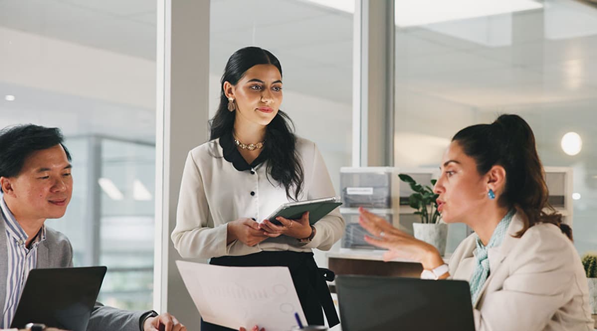 Reorganizing While Operating: Managing Facilities During Workplace Transformation