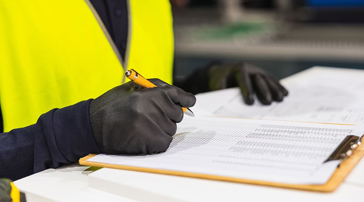 Managing Facilities Without a CMMS: How Resourcefulness Wins Budget Battles