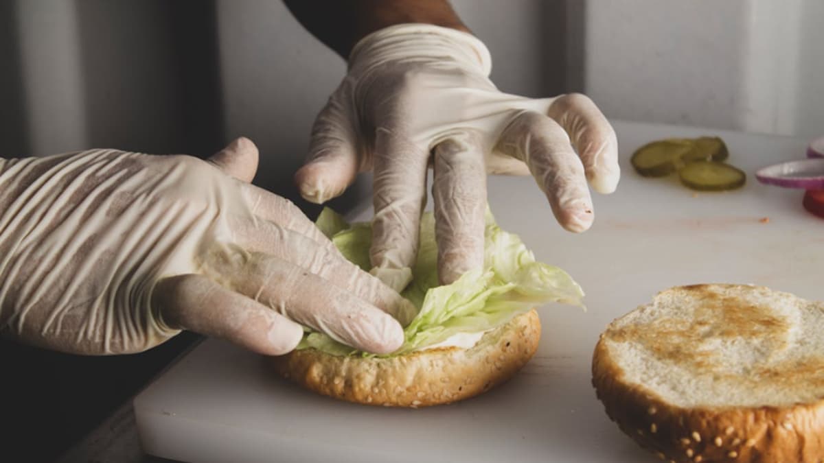 Survey of U.S. Food Handlers Reveals Food Safety Knowledge Strengths, Opportunities to Improve Training