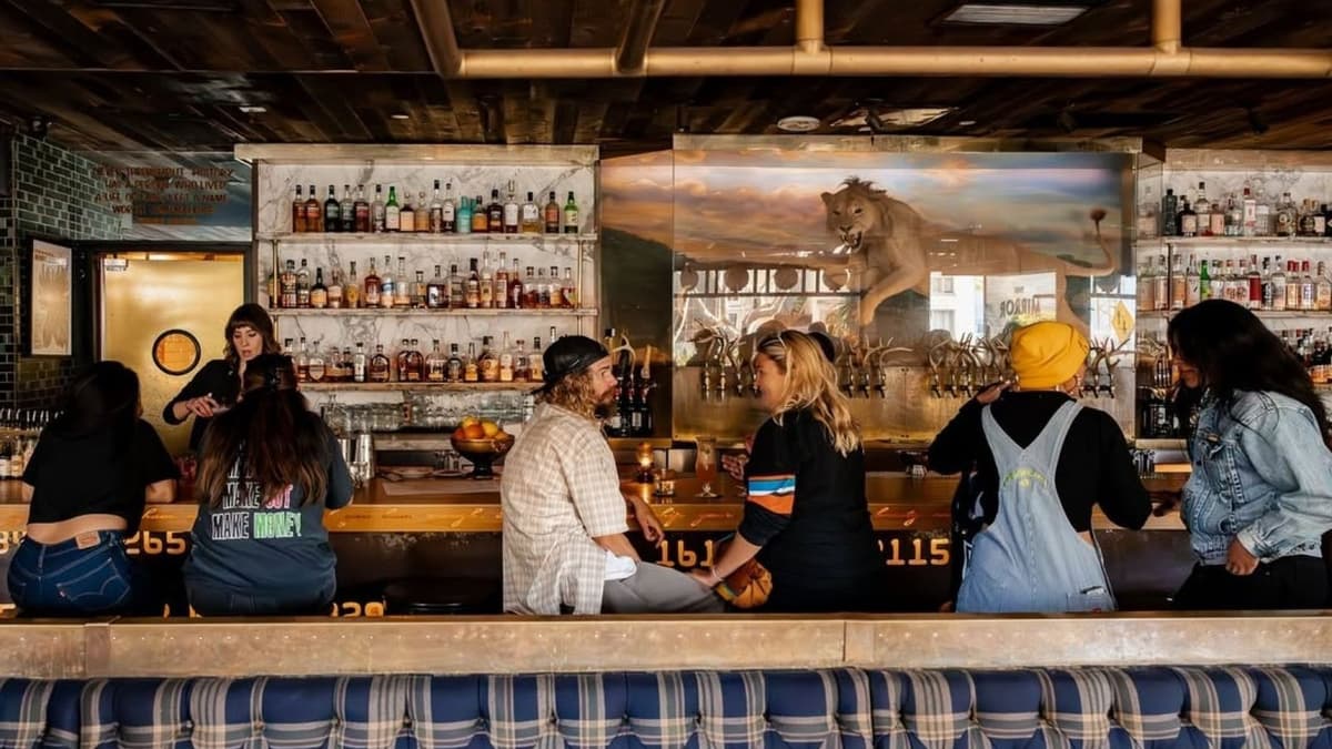 The Absolute Best Gastropubs In San Diego, According To A Local