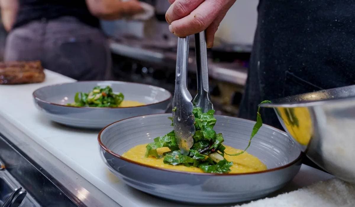 5 Ways to Strengthen Restaurant Culture as a General Manager