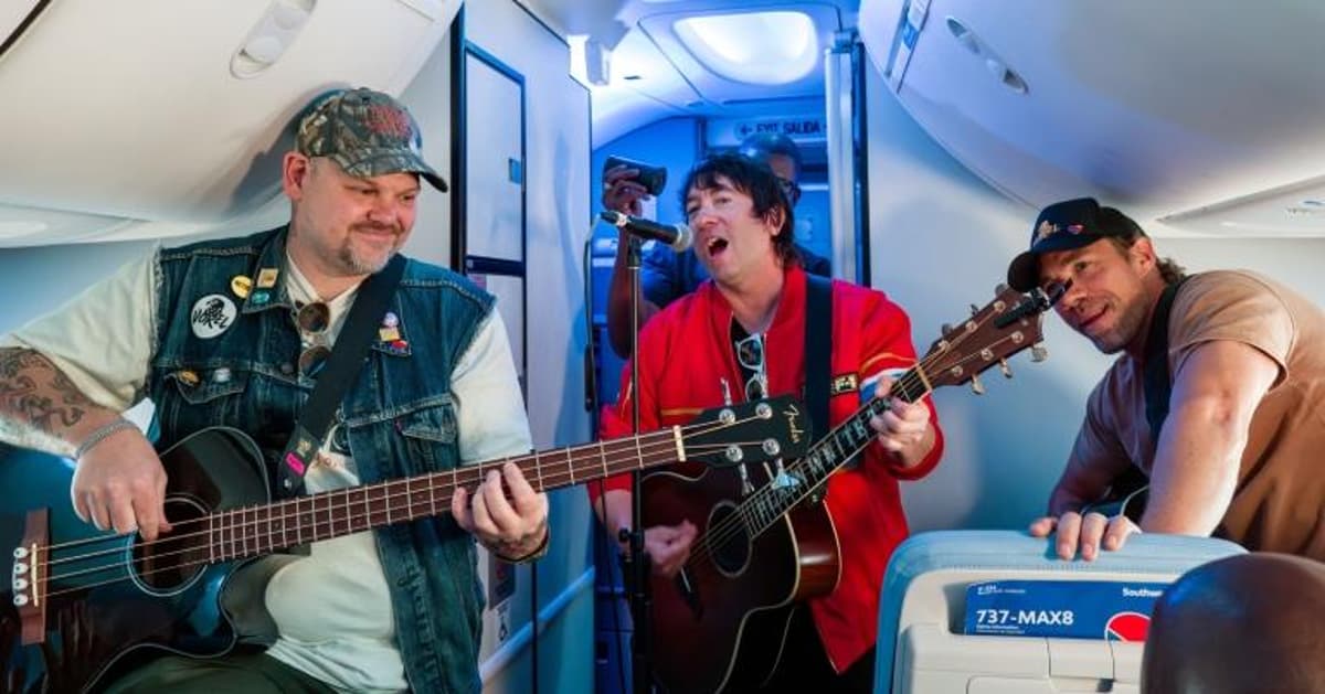 Southwest Airlines Celebrates 15 Years of ‘Live at 35’ with Surprise Inflight Performance by Plain White T’s