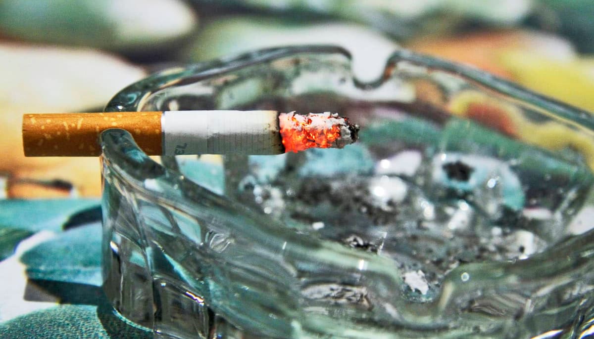 Smoking May Spark Reaction Tied to Dementia