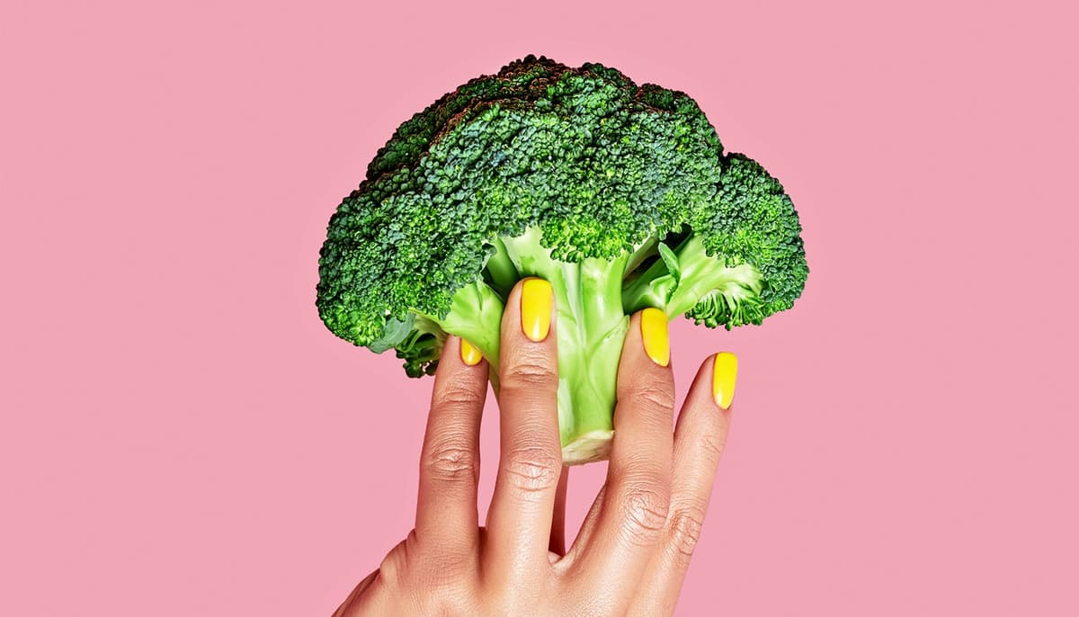 Compound in Veggies May Help Repair Gut Damage Caused by HIV