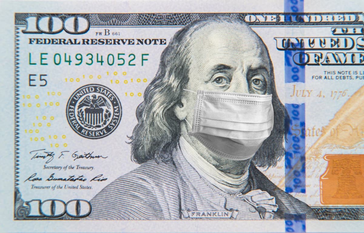 IRS and SBA Employee Allegedly Ran Pandemic Fraud Ring Right Out in the Open on Instagram