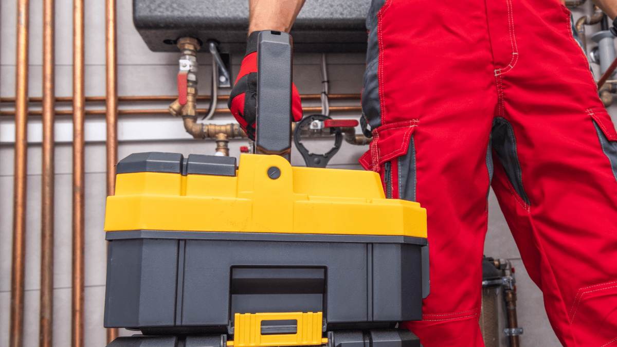 Scaling the Flow: Why Integrated Plumbing Software Is the Modern Technician’s Best Tool