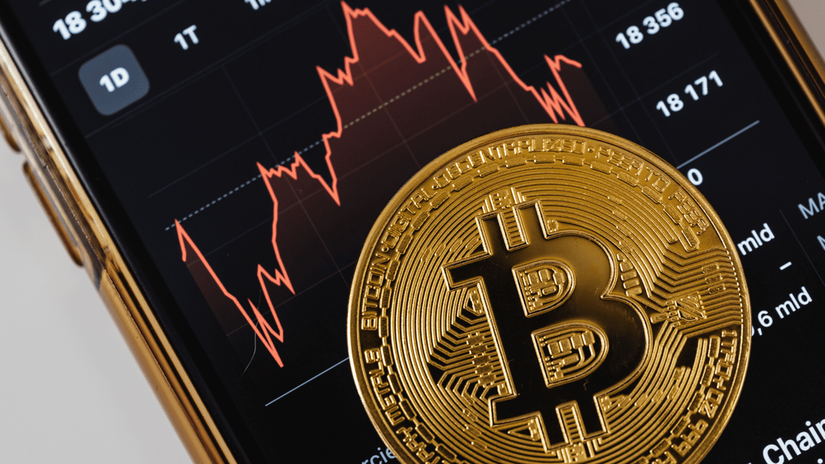 Bitcoin for Everyday Investors: How to Think About Risk, Timing, and Size