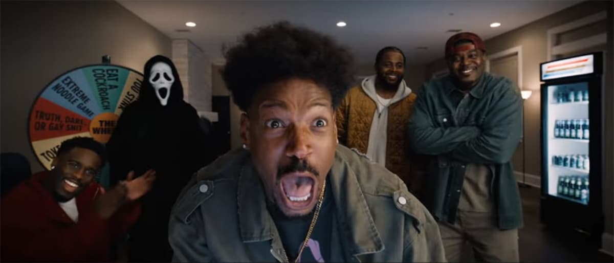 ‘Scary Movie’ Final Trailer Reunites Anna Faris, Regina Hall & the Wayans Brothers
