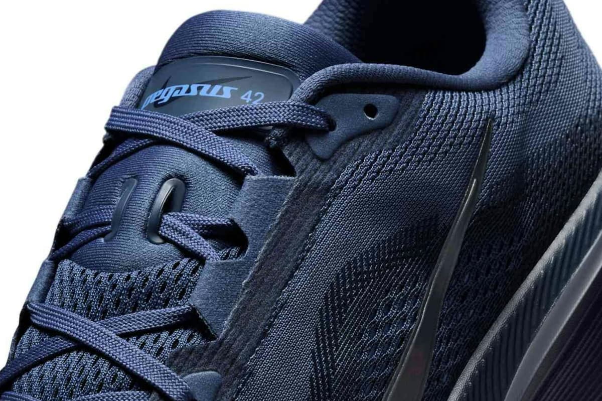 Nike’s Most Powerful Pegasus Runner Is an All-Blue Stallion