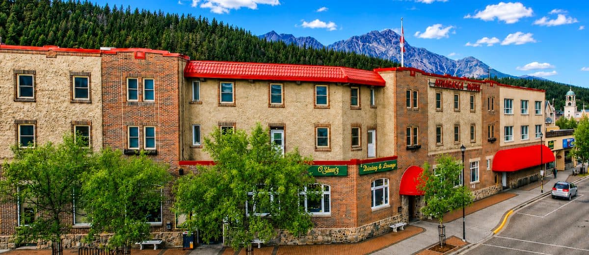 Decore Hotels Acquires Historic Athabasca Hotel in Jasper