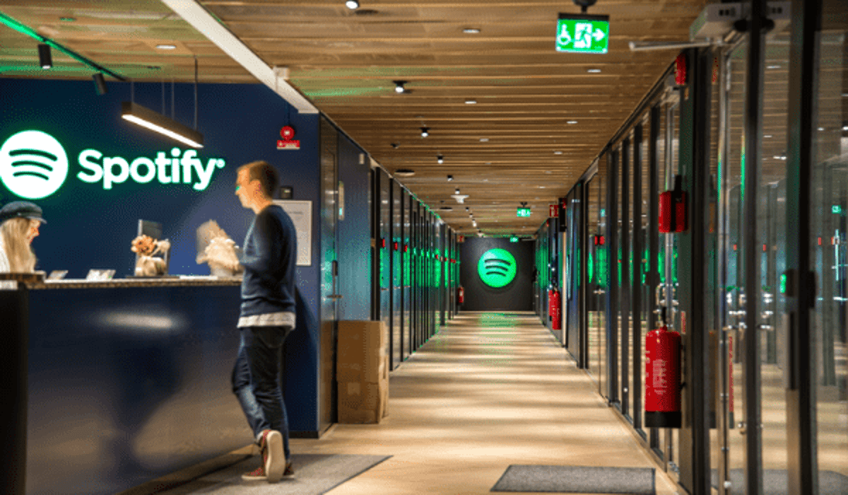 Spotify to Cut 17% Workforce Despite Strong Financial Performance